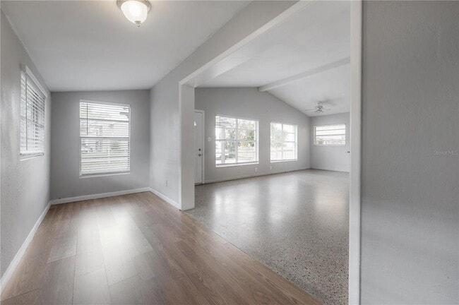 Building Photo - 510 S Lincoln Ave