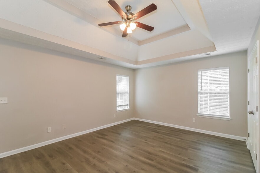 Building Photo - 2597 Oslo Ct