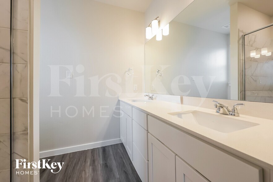 Building Photo - 18435 Idyllic Aly