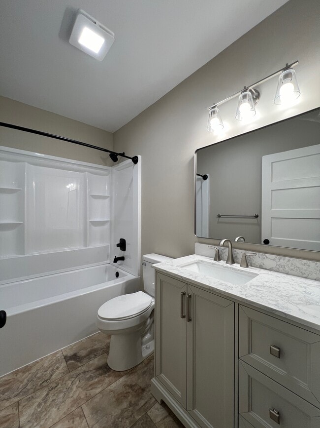 Building Photo - 400 Bradstone Dr