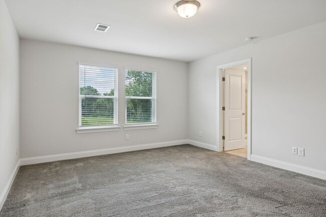 Building Photo - Clover Glen Rental