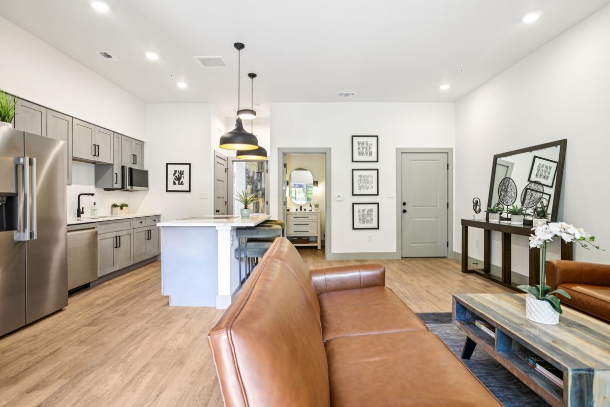 Building Photo - 2450 Wickersham Ln
