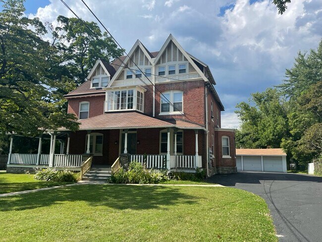 Primary Photo - 115 Springfield Rd