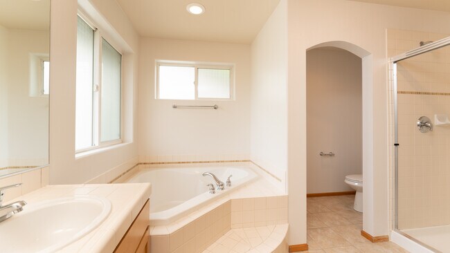 Building Photo - 9448 S 196 Pl