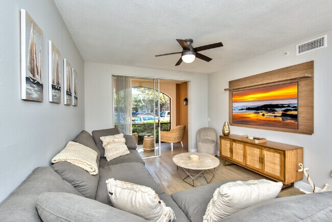 Building Photo - Furnished condo at Reserve of Naples