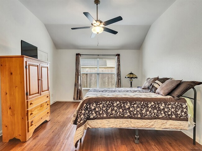 Building Photo - 2650 Bammelwood Dr