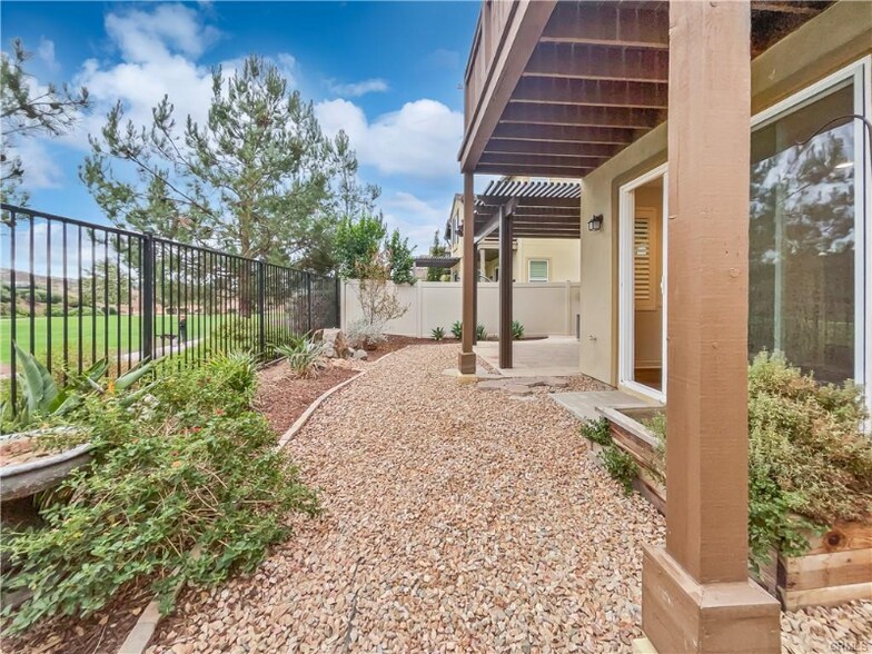 Building Photo - 38352 Windingwalk Dr