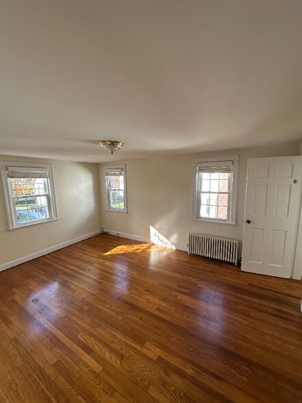 Building Photo - 58 Wilson Ave