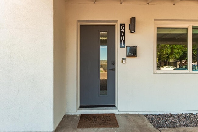 Building Photo - 6701 E Culver St