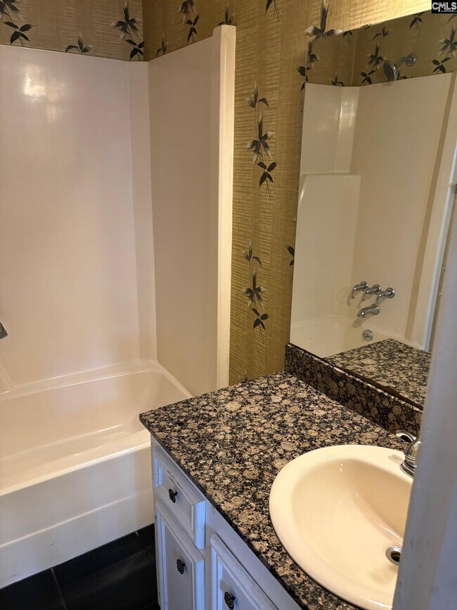 Building Photo - 49B Battery Walk Ct