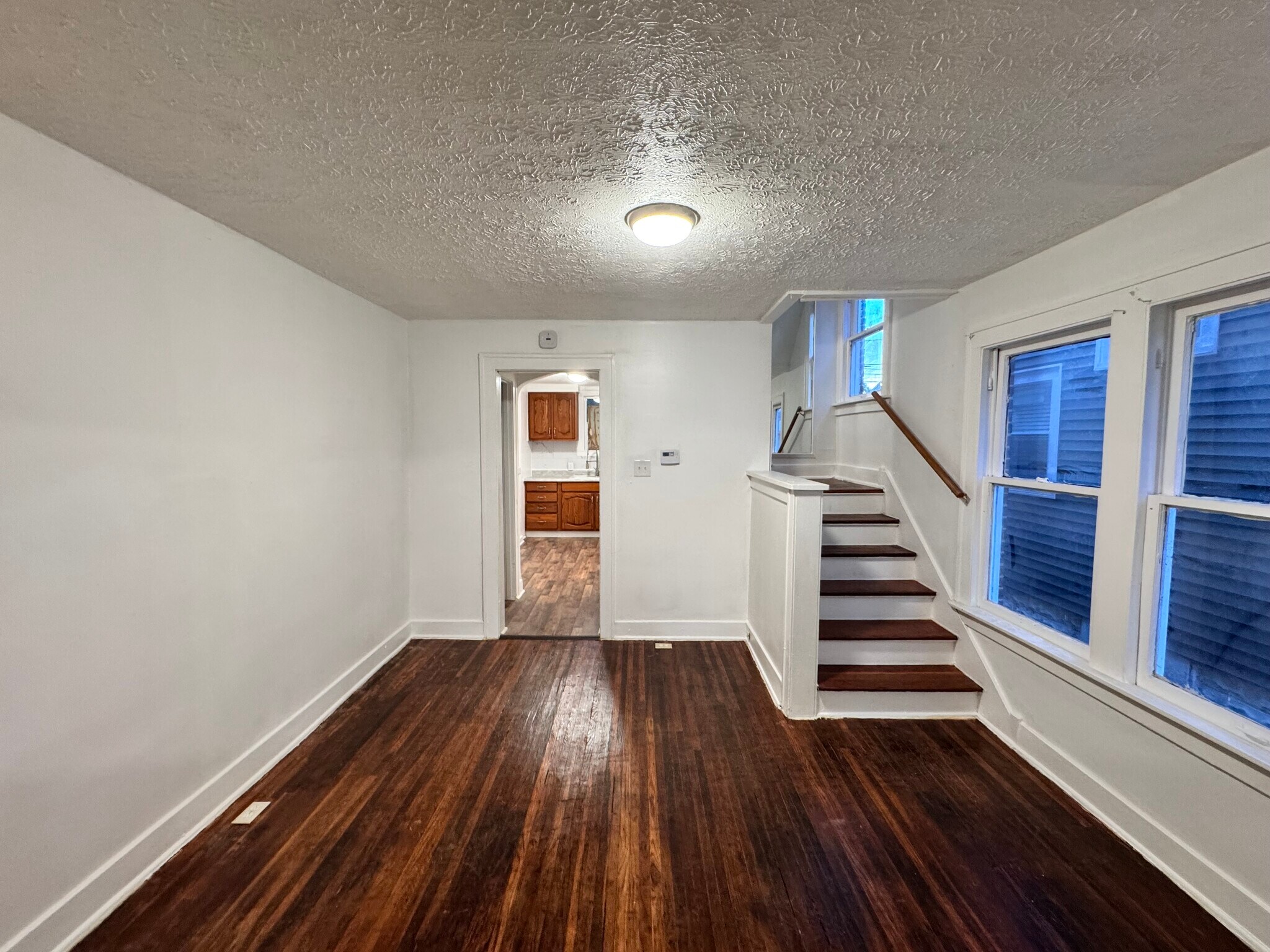 Building Photo - 1183 Linwood Ave