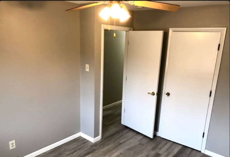 Building Photo - 10065 Puttington Dr