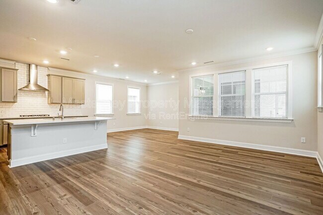 Building Photo - 2968 Ocean Sunrise Dr