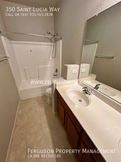 Building Photo - 350 St Lucia Way