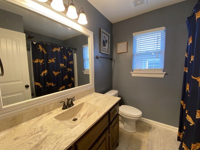 Building Photo - 10713 Masters Cir