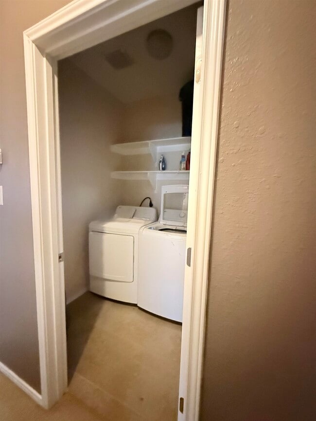 Building Photo - 1618 Padre Island Ct