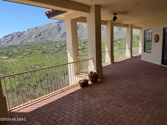 Building Photo - 6141 N Paseo Zaldivar