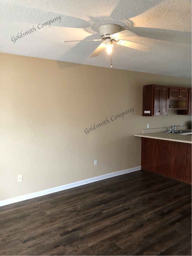 Building Photo - 209-A Springfield Circle