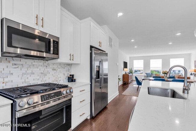 Building Photo - 63 Bataan Ave