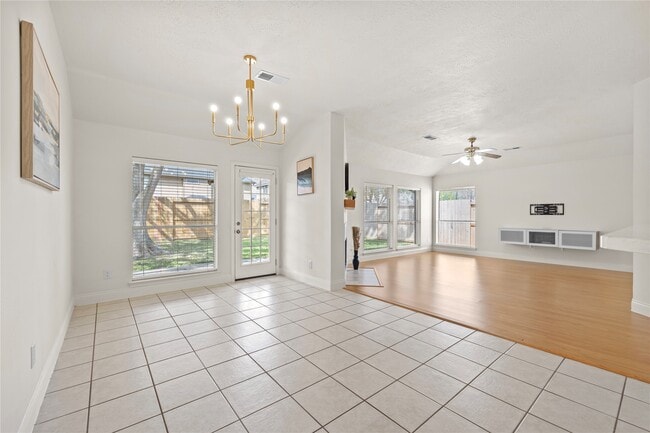 Building Photo - 16314 Cobble Springs Ct