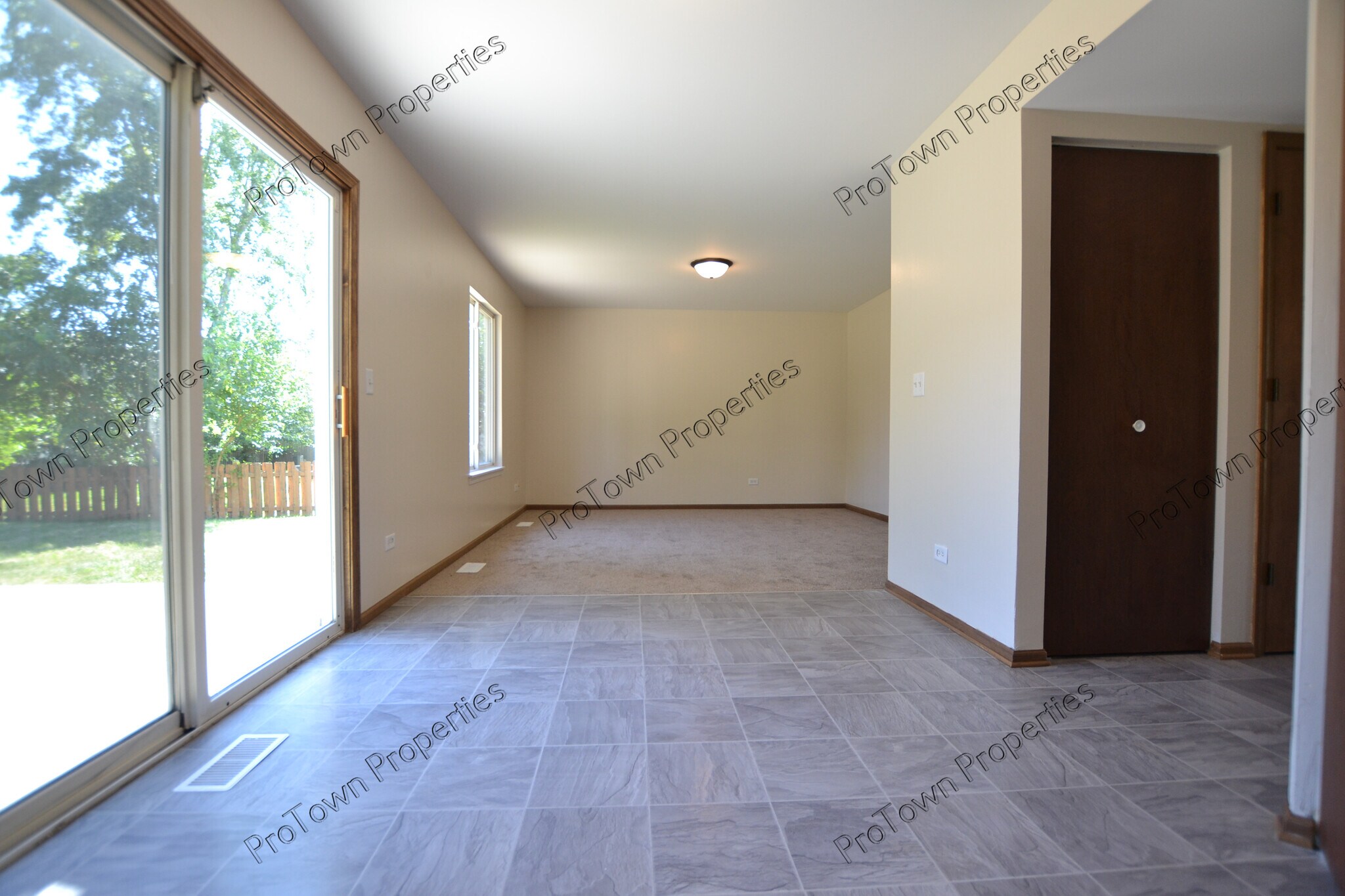 Building Photo - 2608 River Bend Ln