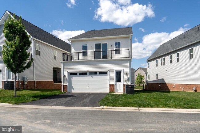 Building Photo - 41935 Spring Air Dr