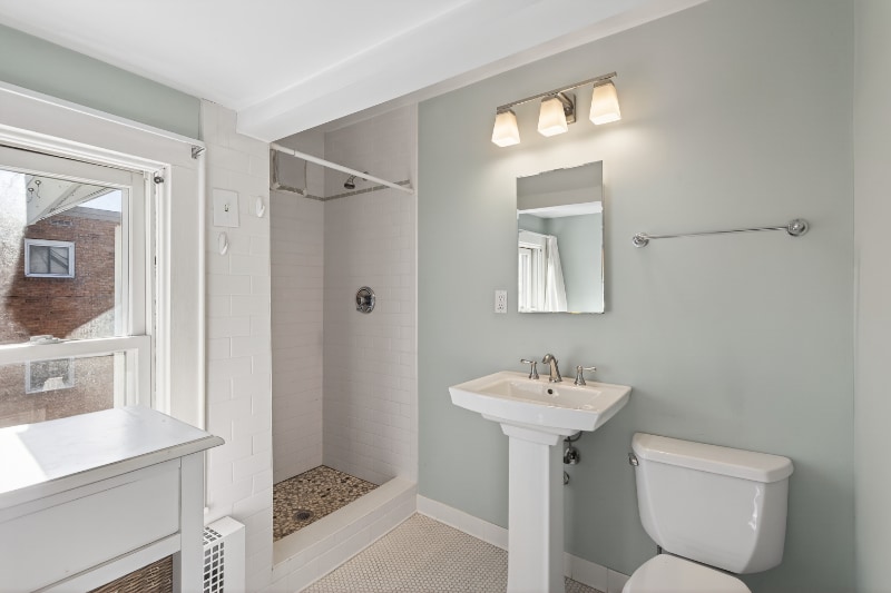 Building Photo - 2633 Colfax Ave South