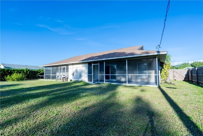 Building Photo - 2591 47th Terrace SW