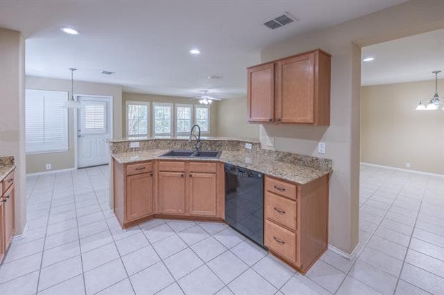Building Photo - 15905 Avenel Way