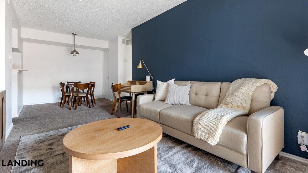 Building Photo - 1071 Clayton Ln