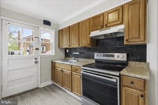 Building Photo - 1107 N Marlyn Ave