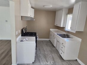 Building Photo - 1962 S Park Ave