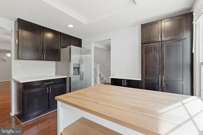 Building Photo - 7381 Jiri Woods Ct