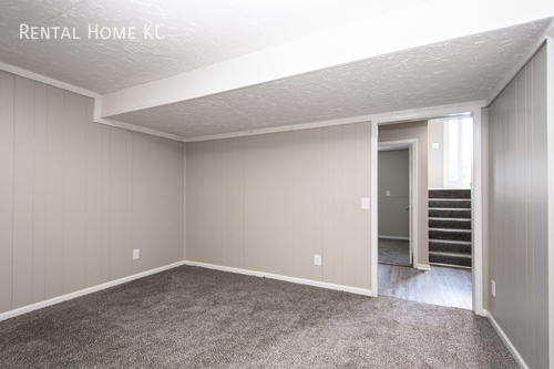 Building Photo - 1212 E Cothrell St
