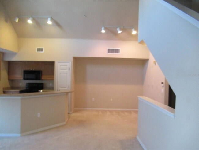 Building Photo - 5601 Rosehill Rd