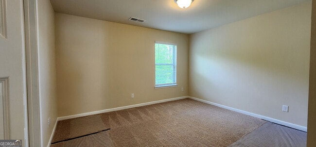Building Photo - 525 Twelve Oaks Dr