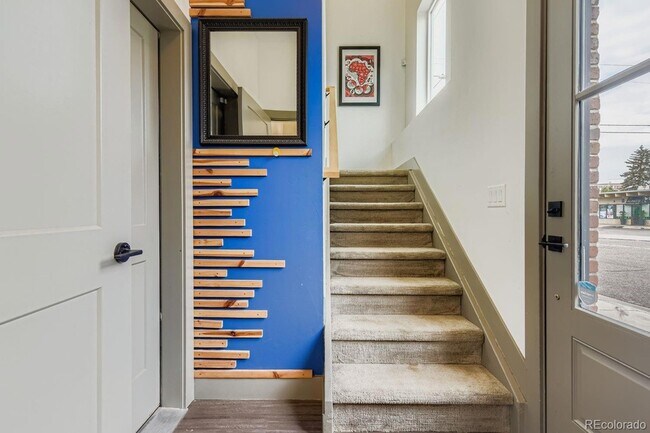 Building Photo - 1280 E Hampden Ave