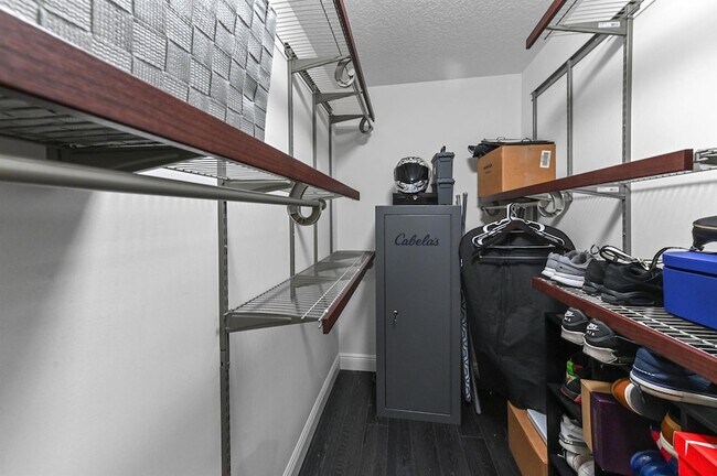 Building Photo - 3581 Kitely Ave
