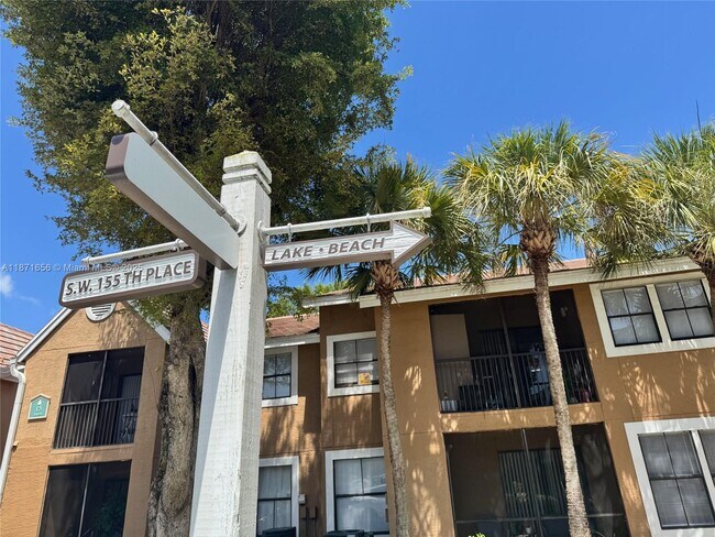 Building Photo - 15560 SW 106th Ln