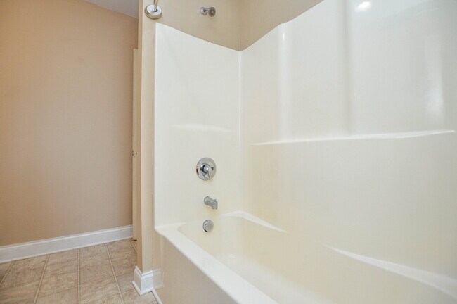 Building Photo - Townhome in Downtown Rock Hill | 3 Bed | 2 Bath | $1,695