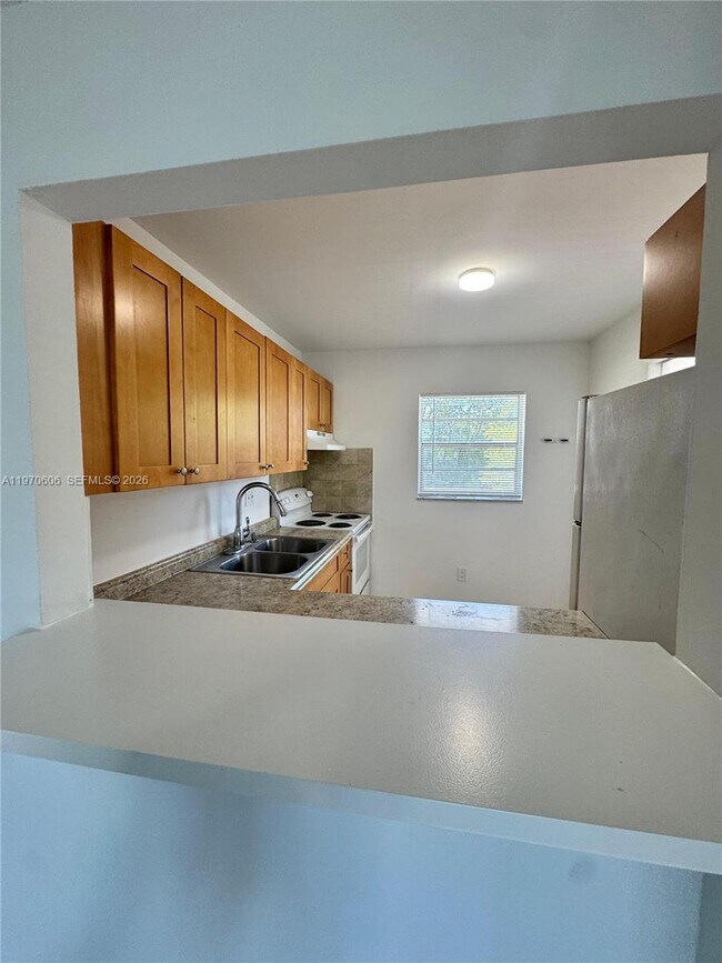 Building Photo - 1503 NW 207th St