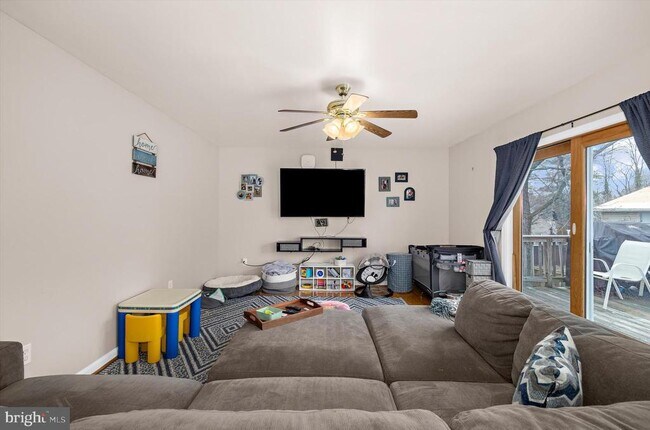 Building Photo - 7665 Cedar Dr