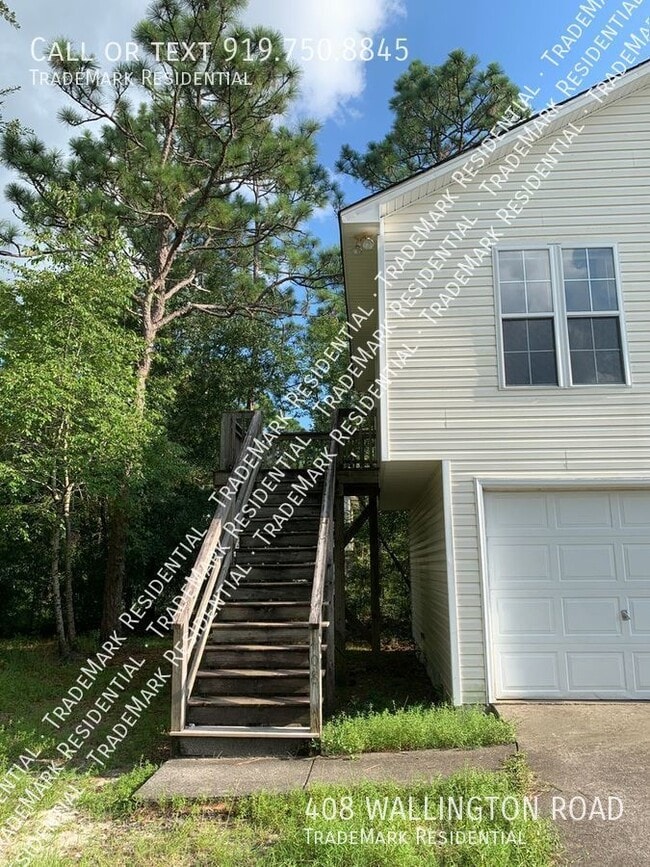 Building Photo - 1 Bedroom 1 Bath House with Garage