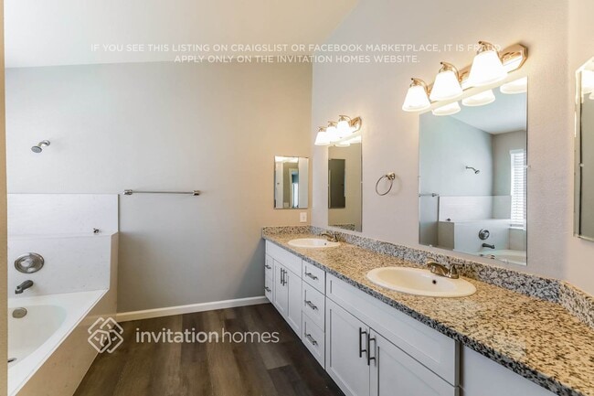 Building Photo - 4520 Pampas Cir