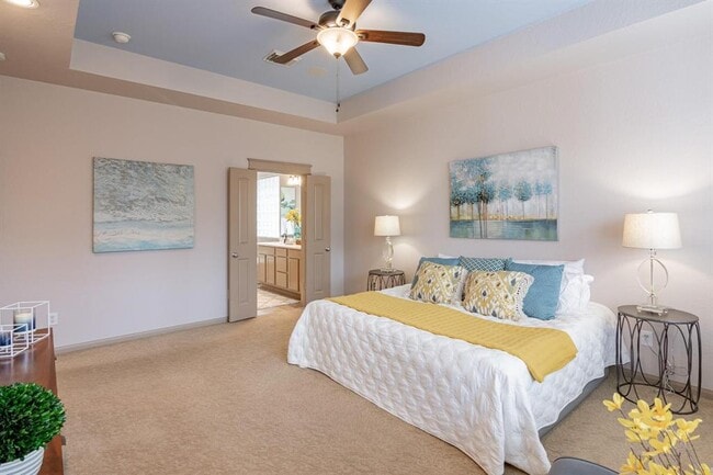Building Photo - 27 S Mews Wood Ct
