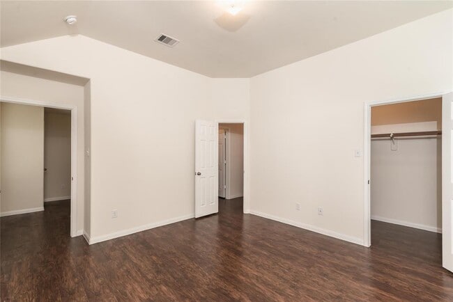 Building Photo - 14706 Jennys Park Pl
