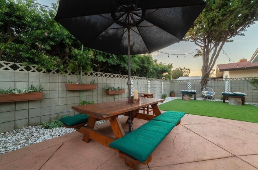 Backyard + Patio - 1530 Marine Ave
