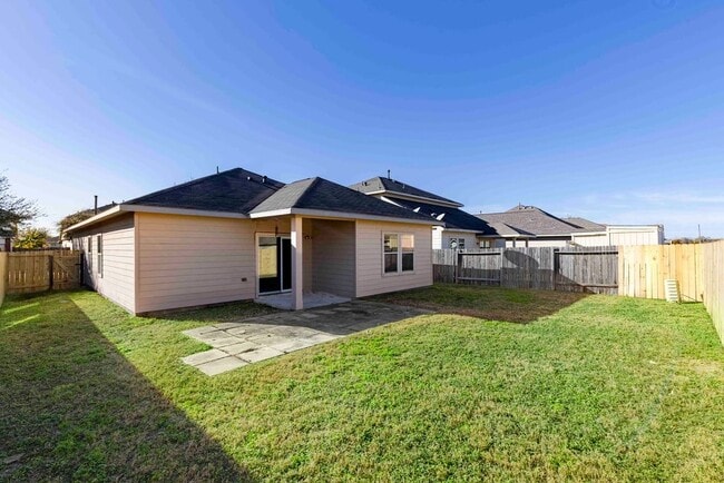 Building Photo - 7014 Hazelnut Ln