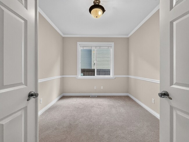 Building Photo - 1311 270th Way SE