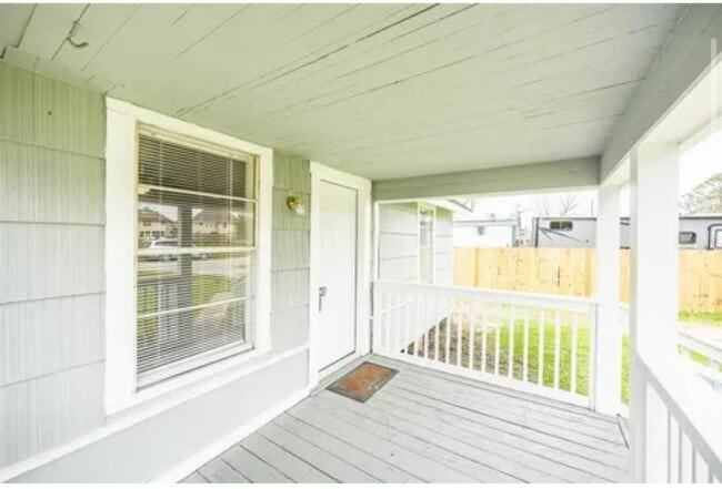 Building Photo - 6608 Georgianna Dr